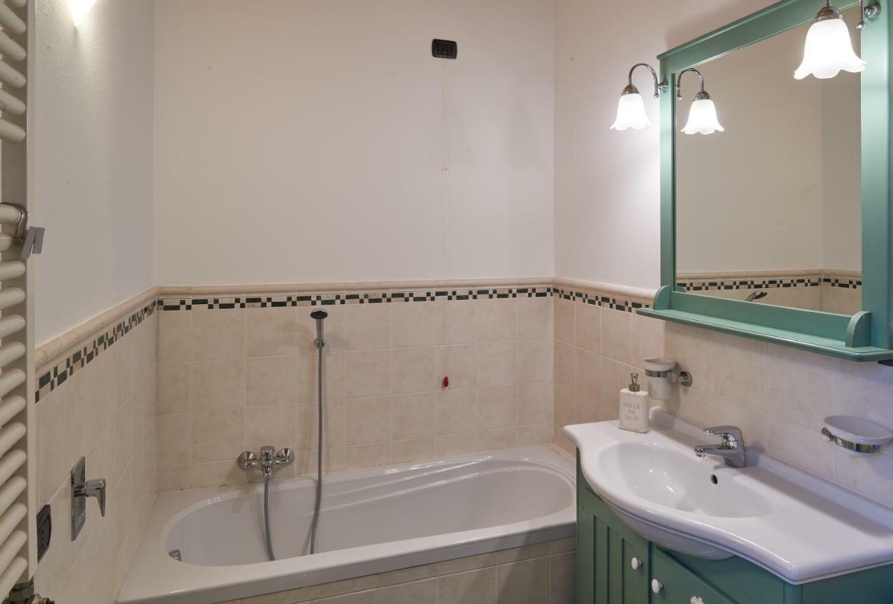 Bcube-Bed&Breakfast Del Borgo ปาเวีย ภายนอก รูปภาพ